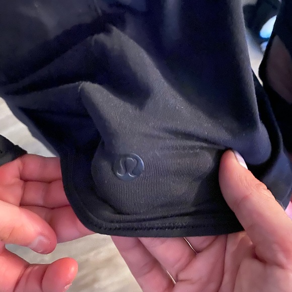 Lululemon open back with hidden detail long sleeved shirt - Picture 5 of 5